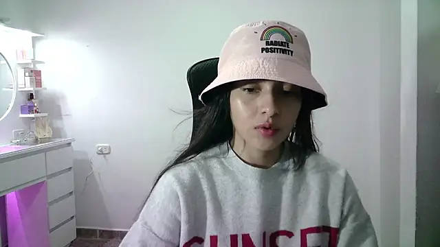 aineangeel online show from 4, 11, 2025