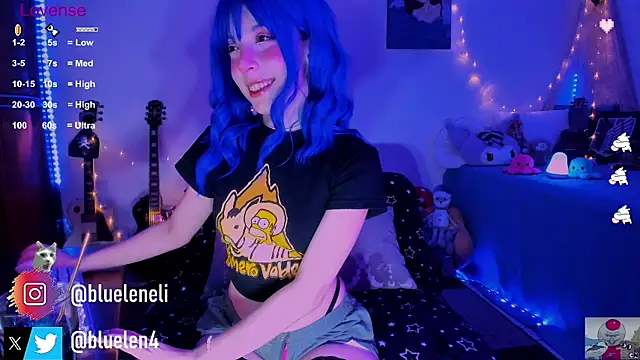 Snapshot of bluelen chatting on 1, 2, 2025 bluelen online show from 1, 2, 2025