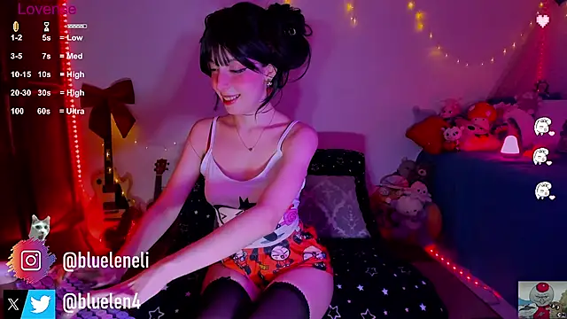 Snapshot of bluelen chatting on 14, 2, 2025 bluelen online show from 14, 2, 2025