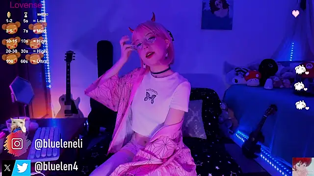 Snapshot of bluelen chatting on 14, 3, 2025 bluelen online show from 14, 3, 2025