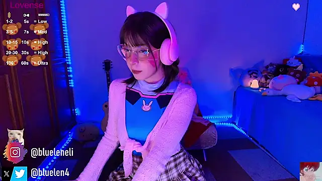 Snapshot of bluelen chatting on 19, 9, 2025 bluelen online show from 19, 9, 2025