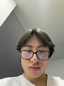 Snapshot of SrLuis18 chatting on 26, 6, 2026 SrLuis18 online show from 26, 6, 2026