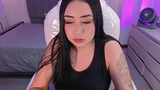 iam sofiia online show from 17, 4, 2026