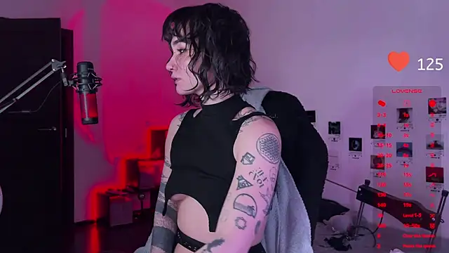 deadlysweet online show from 8, 12, 2024