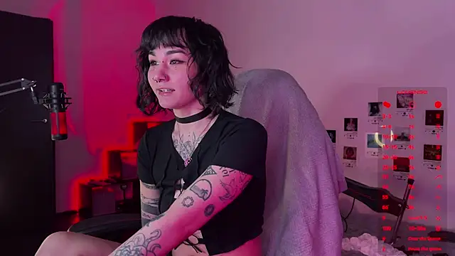 deadlysweet online show from 4, 12, 2024