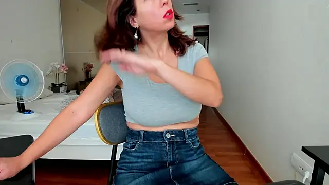 dulcey john online show from 17, 9, 2025