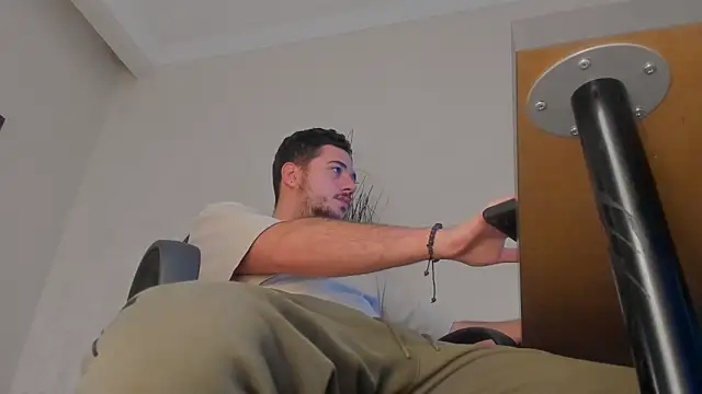 JoshKnights online show from 4, 11, 2025