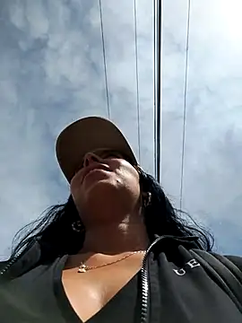 Emily Wane online show from 18, 4, 2026