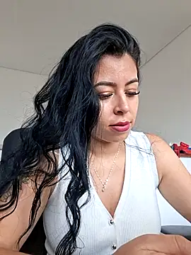 Snapshot of Emily_Wane chatting on 29, 6, 2026 Emily Wane online show from 29, 6, 2026