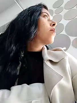 Emily Wane online show from 17, 4, 2026