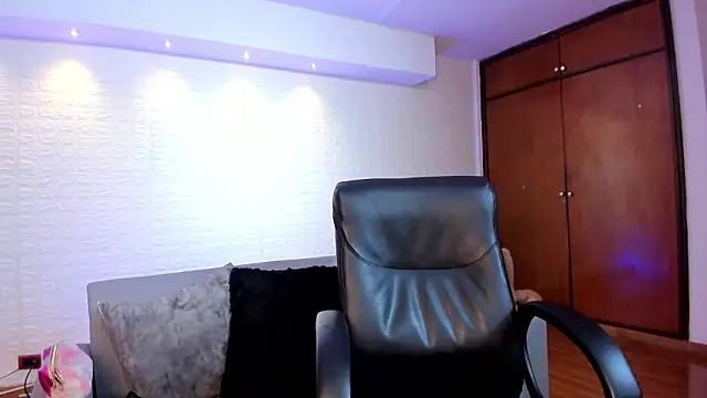 victoria mooree online show from 11, 2, 2026