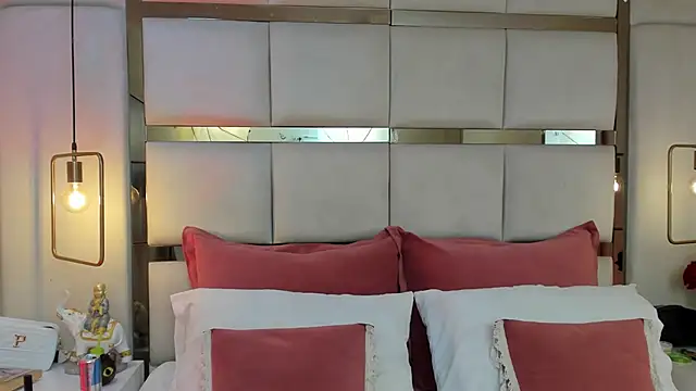 elizavenus online show from 8, 11, 2025