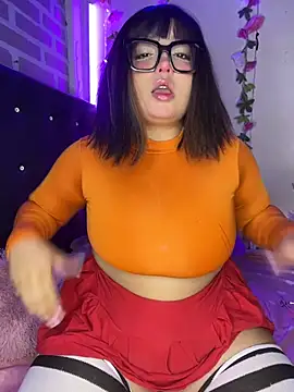 CharlotteMillers online show from 11, 11, 2025