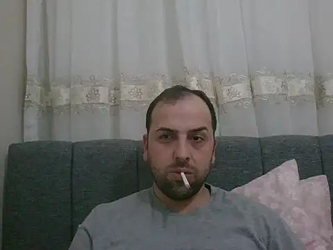 Snapshot of Yldrmm_9553 chatting on 8, 5, 2026 Yldrmm 9553 online show from 8, 5, 2026