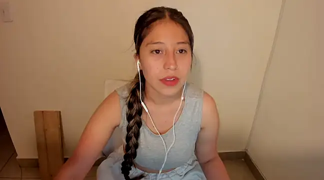 kiaraowen online show from 14, 3, 2025