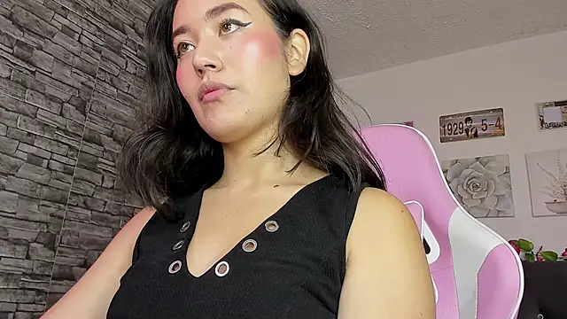 olivia22love online show from 1, 2, 2025