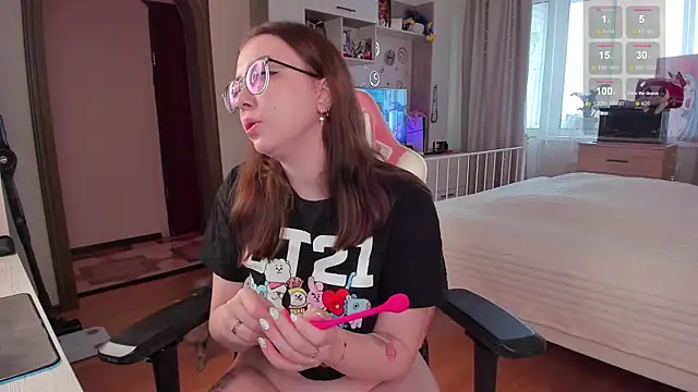 elisejays online show from 13, 2, 2025