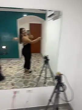 EVELIN MASON online show from 20, 4, 2026