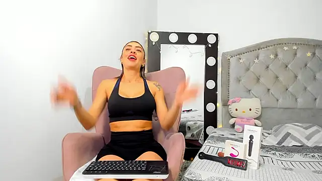 AnaRuiz online show from 11, 1, 2026