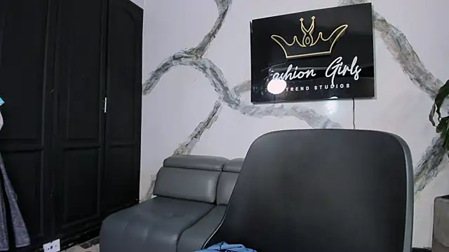 AnaRuiz online show from 24, 11, 2025