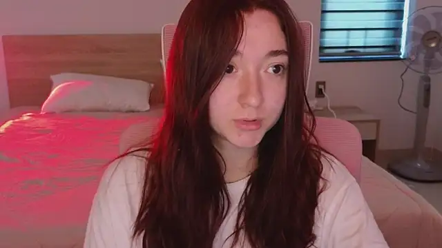 YasmineWest online show from 13, 4, 2026