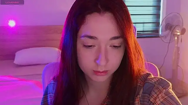 YasmineWest online show from 1, 5, 2026