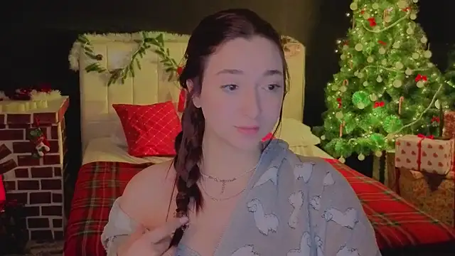 YasmineWest online show from 5, 12, 2025