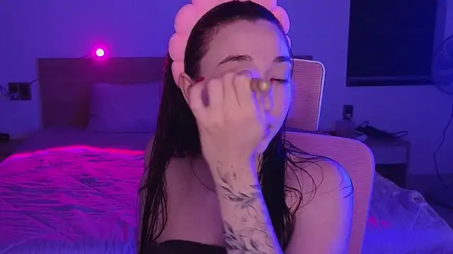 YasmineWest online show from 3, 5, 2026