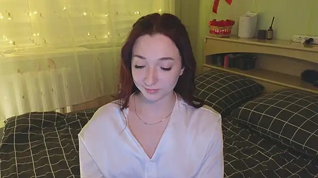 YasmineWest online show from 6, 1, 2025