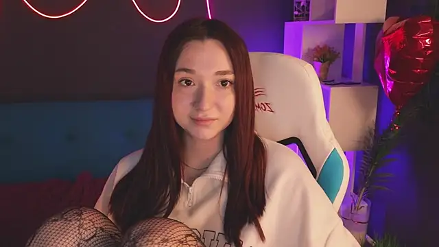 YasmineWest online show from 27, 2, 2025