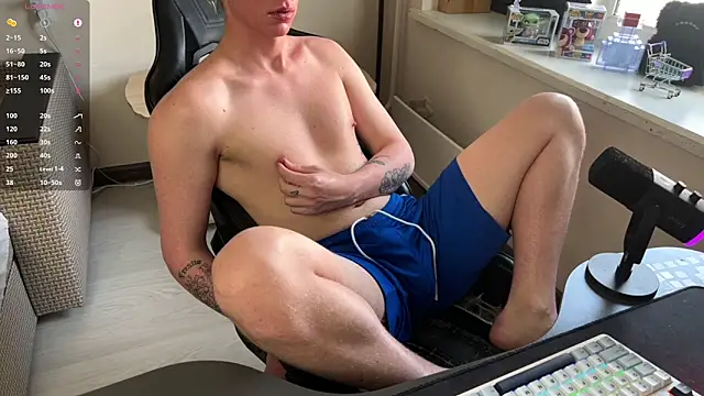 Snapshot of carthylovvve chatting on 27, 6, 2026 carthylovvve online show from 27, 6, 2026