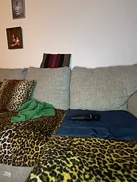 fatfabulous1981 online show from 17, 2, 2026