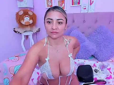 milf bigass  online show from 20, 4, 2026