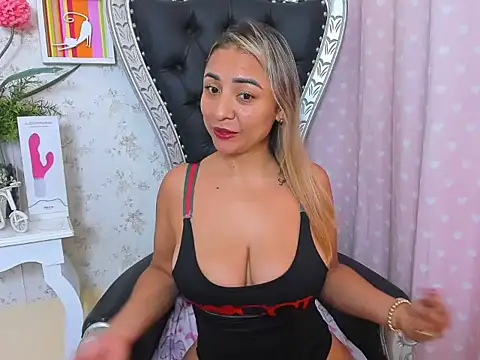 milf bigass  online show from 7, 10, 2025