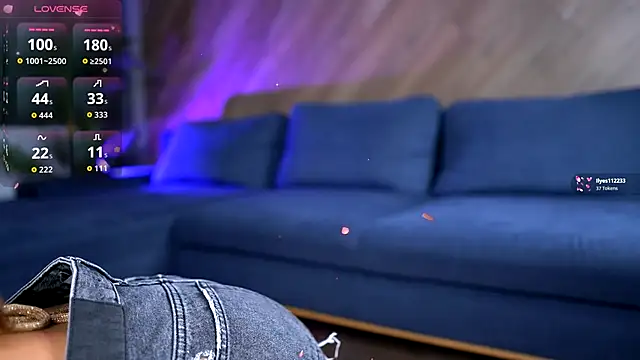 EsmeAinsley online show from 14, 12, 2025