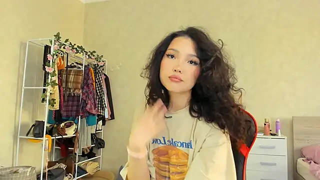 Snapshot of wastforu chatting on 17, 10, 2025 wastforu online show from 17, 10, 2025