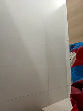 LongUKMakeYouSquirt online show from 17, 9, 2025