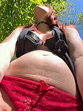 die-EinHORNY-WG online show from 24, 4, 2026