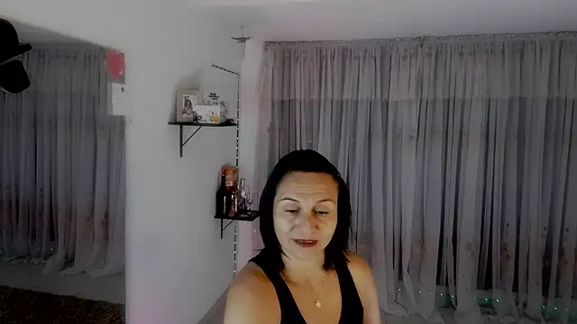 Snapshot of lollita_23_ chatting on 19, 11, 2025 lollita 23 online show from 19, 11, 2025