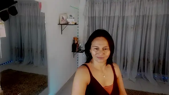 Snapshot of lollita_23_ chatting on 18, 11, 2025 lollita 23 online show from 18, 11, 2025