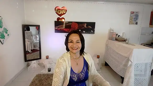 lollita 23  online show from 7, 5, 2026