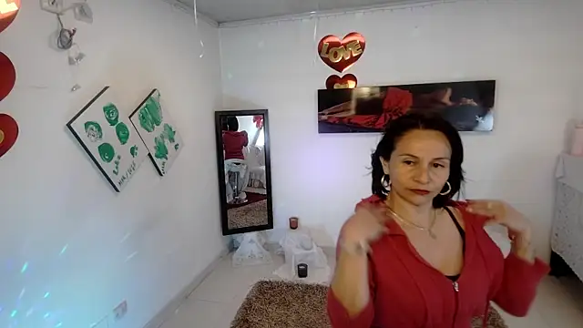 lollita 23  online show from 6, 5, 2026