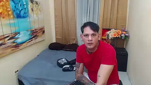 Snapshot of two_monstercock chatting on 14, 11, 2025 two monstercock online show from 14, 11, 2025