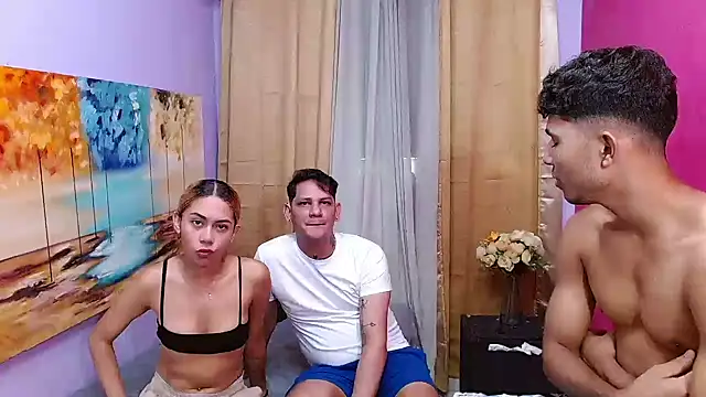 Snapshot of two_monstercock chatting on 15, 6, 2026 two monstercock online show from 15, 6, 2026