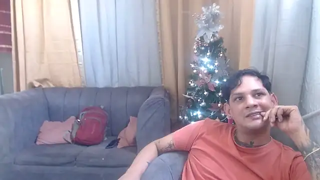 Snapshot of two_monstercock chatting on 15, 12, 2025 two monstercock online show from 15, 12, 2025