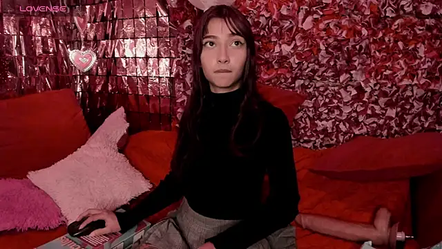  Scarlett 01 online show from 3, 3, 2025