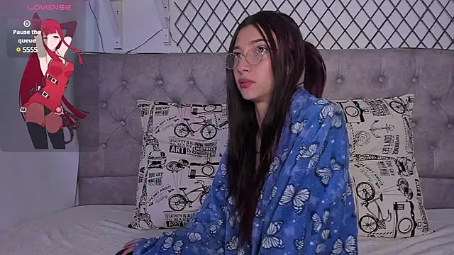  Scarlett 01 online show from 20, 1, 2025