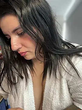 Snapshot of horny_roomiess chatting on 26, 2, 2025 horny roomiess online show from 26, 2, 2025