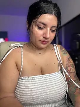 Snapshot of horny_roomiess chatting on 8, 3, 2025 horny roomiess online show from 8, 3, 2025