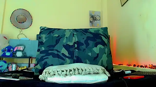 Liamscott  online show from 5, 4, 2026